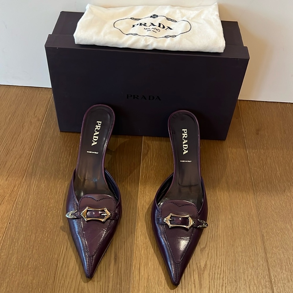 Prada dark purple mules, Sz 38, excellent like new condition, vintage